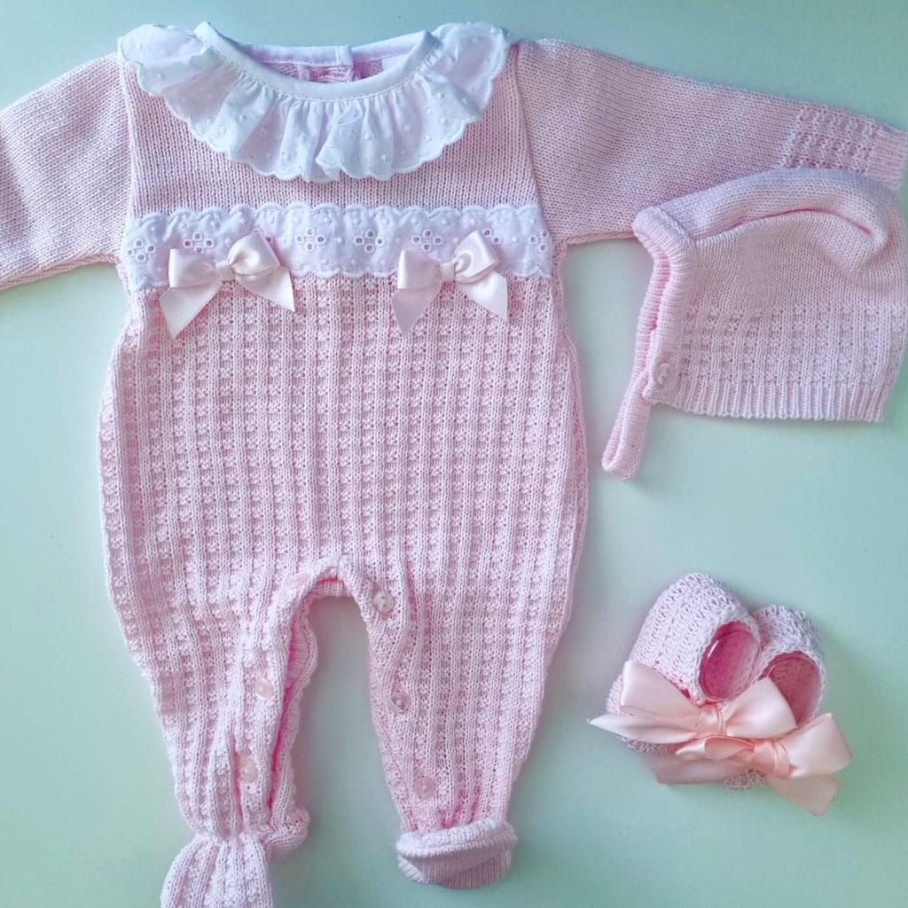 Macacão Luna Alecrim Jasmim em algodão bege para recém-nascido